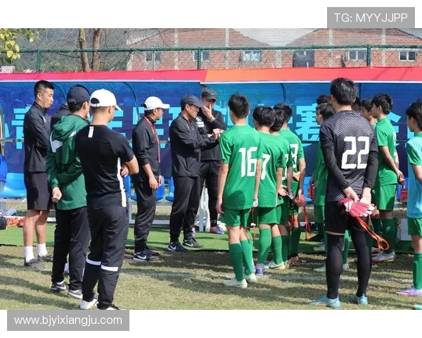 足球魅力无穷：深入解析上海足球队的默契配合与战术运用